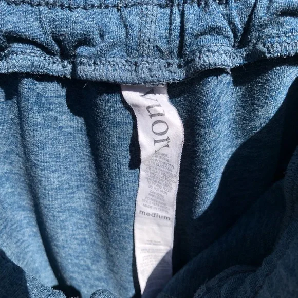 Vuori Women’s Teal Blue Joggers - Picture 4 of 5